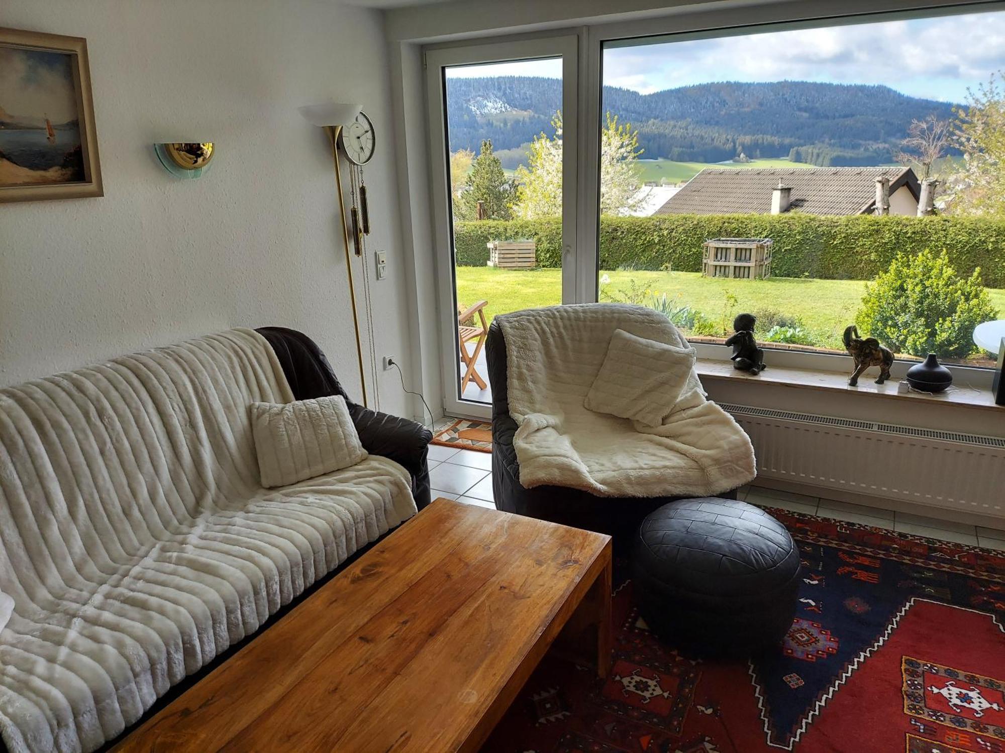 Fewo Mit Tollem Ausblick Auf Der Schwaebischen Alb. Wehingen Luaran gambar